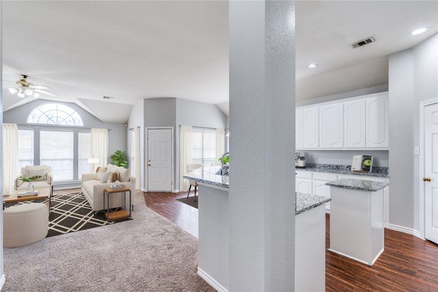 1700 Wylie Creek Drive, Desoto, TX 75115