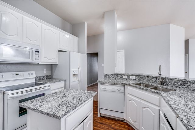 1700 Wylie Creek Drive, Desoto, TX 75115