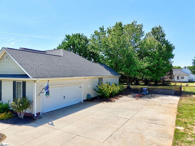 108 Sweet Springs, Anderson, SC 29625