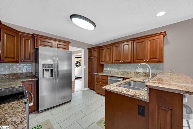 108 Sweet Springs, Anderson, SC 29625