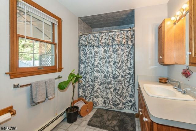 29 Notch Rd, Rockaway Twp., NJ 07435