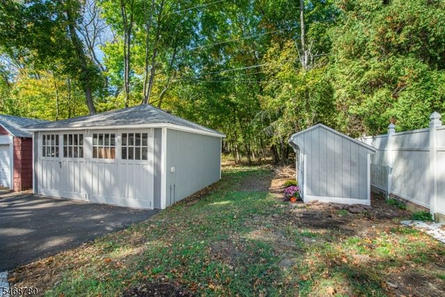 29 Notch Rd, Rockaway Twp., NJ 07435