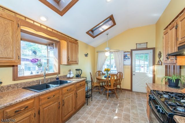 29 Notch Rd, Rockaway Twp., NJ 07435