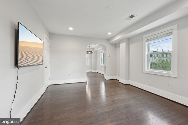 2026 SAVANNAH PLACE, Washington, DC 20020