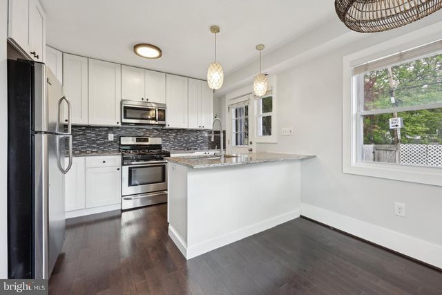 2026 SAVANNAH PLACE, Washington, DC 20020