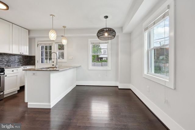 2026 SAVANNAH PLACE, Washington, DC 20020