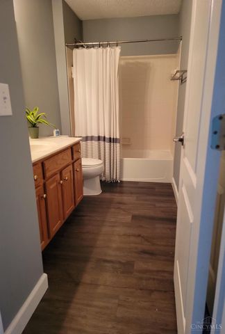 5892 Stonebridge Circle, Miami Twp, OH 45150