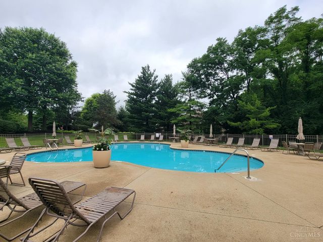 5892 Stonebridge Circle, Miami Twp, OH 45150