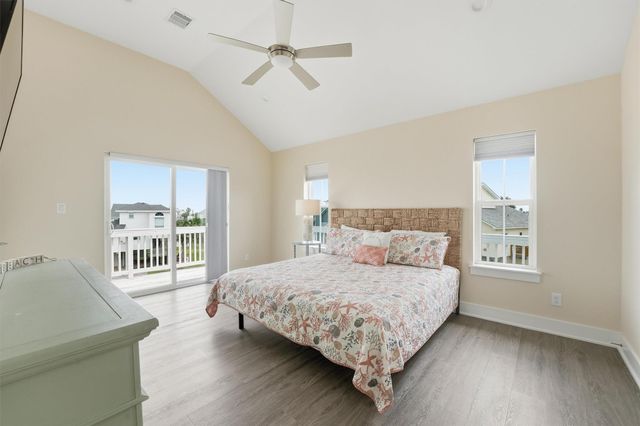 4003 Elissa Court, Galveston, TX 77554