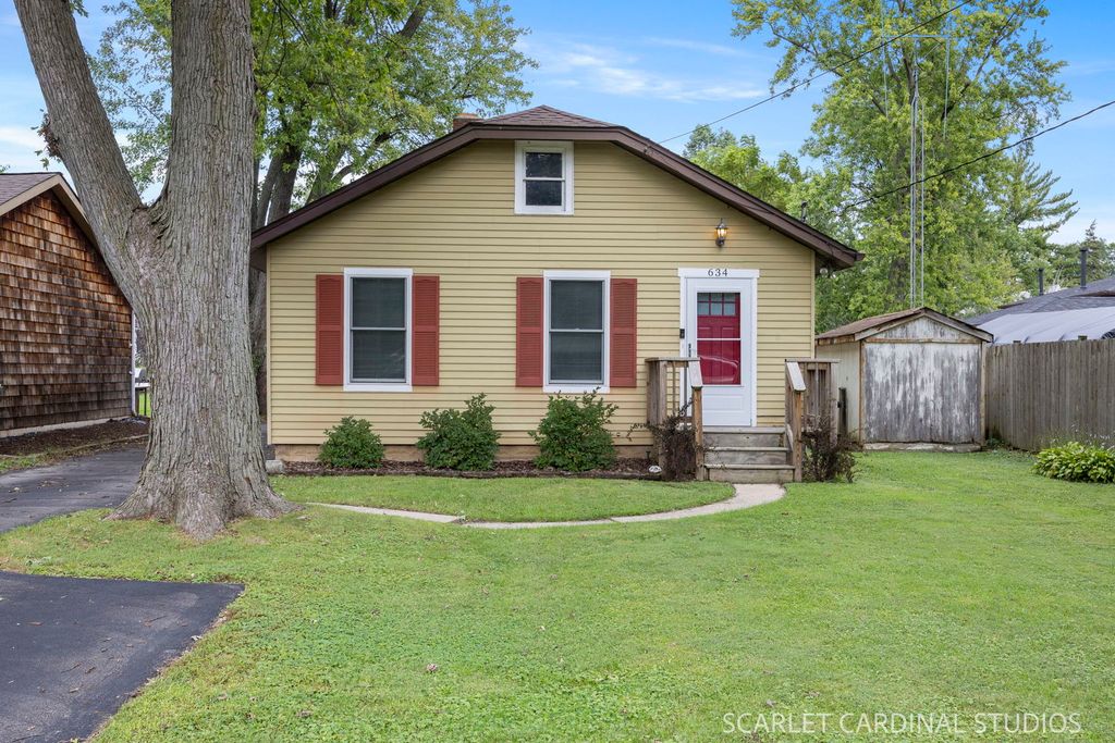 28W634 Malvin Albright Street, Warrenville, IL 60555 — exterior