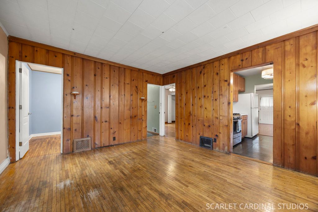 28W634 Malvin Albright Street, Warrenville, IL 60555 — photo 4