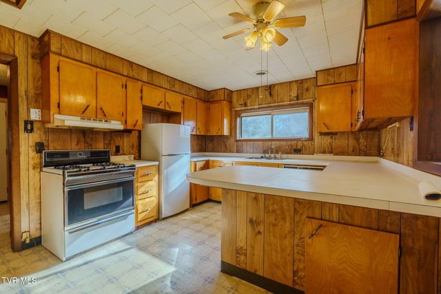 432 North Church Street, Mountain City, TN 37683