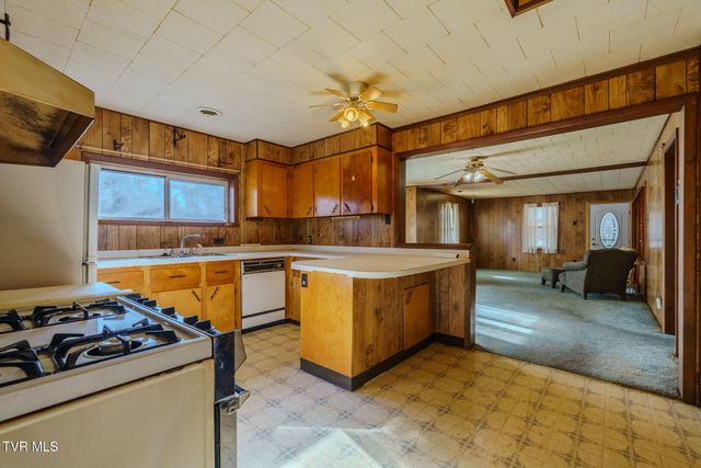 432 North Church Street, Mountain City, TN 37683