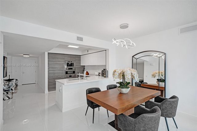 300 Sunny Isles Blvd 4-1104, Sunny Isles Beach, FL 33160