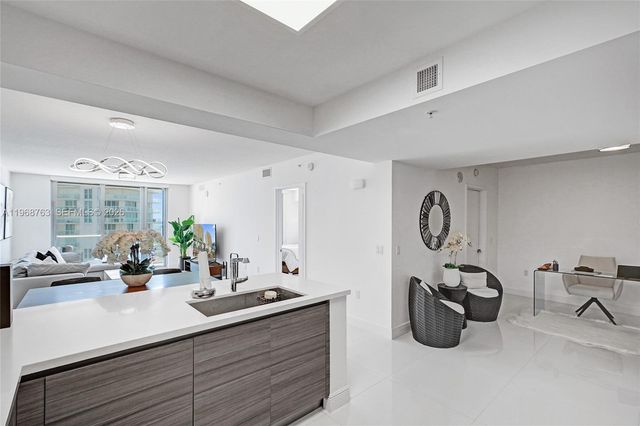 300 Sunny Isles Blvd 4-1104, Sunny Isles Beach, FL 33160