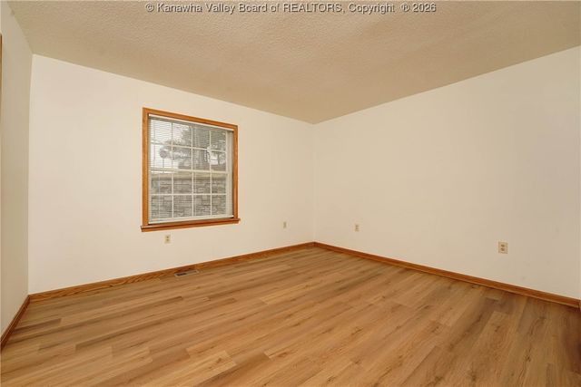 49 B Thistlewood Drive, Hurricane, WV 25526