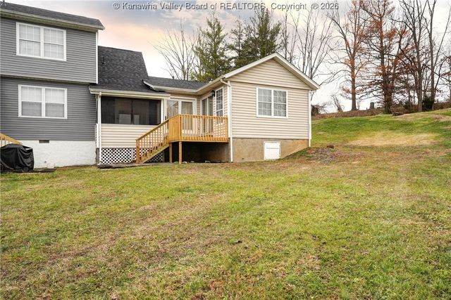 49 B Thistlewood Drive, Hurricane, WV 25526