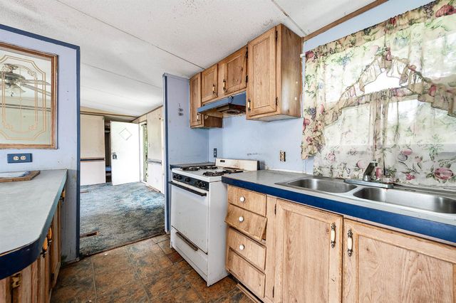 804 Chatman Street, Alvin, TX 77511