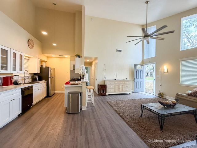 2929 NW 43RD AVENUE, Gainesville, FL 32605