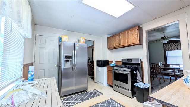 131 Grove Drive, Ashtabula, OH 44004
