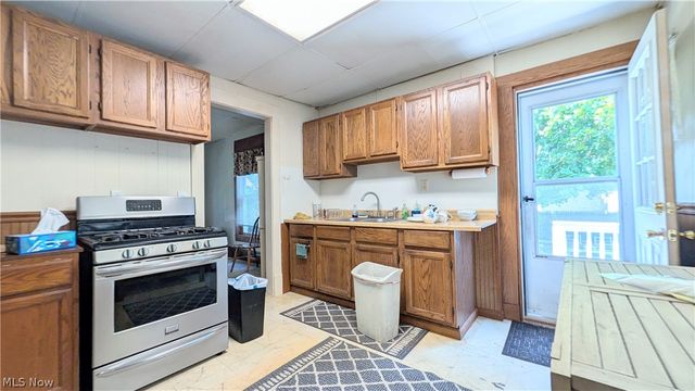 131 Grove Drive, Ashtabula, OH 44004