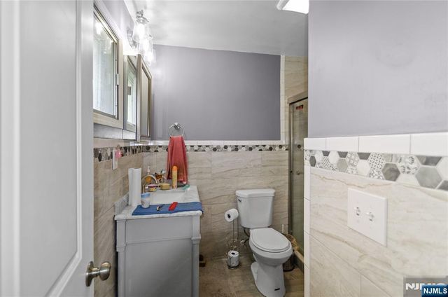 41 Cooper Avenue, Roseland, NJ 07068