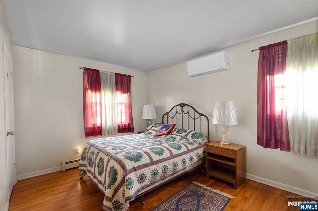 41 Cooper Avenue, Roseland, NJ 07068