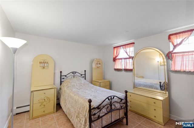 41 Cooper Avenue, Roseland, NJ 07068