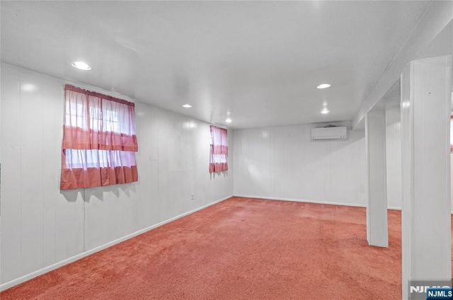 41 Cooper Avenue, Roseland, NJ 07068