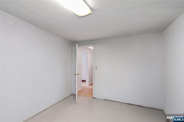 41 Cooper Avenue, Roseland, NJ 07068