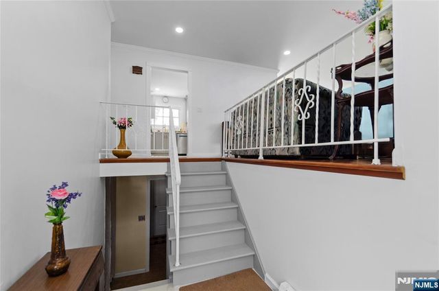 41 Cooper Avenue, Roseland, NJ 07068