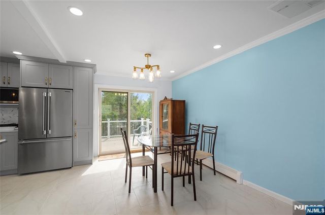 41 Cooper Avenue, Roseland, NJ 07068