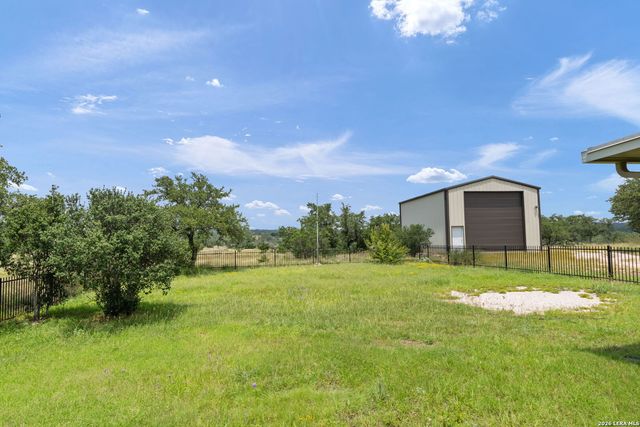 544 RIVER VIEW DR, Johnson City, TX 78636