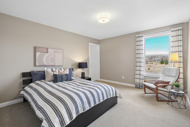 1620 Bluewater Lane, Woodbury, MN 55129