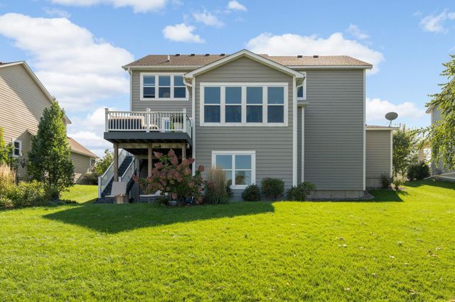 1620 Bluewater Lane, Woodbury, MN 55129