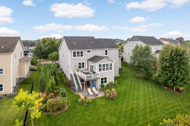 1620 Bluewater Lane, Woodbury, MN 55129