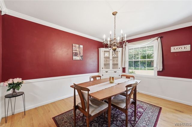 6 Chestnut Hill Lane, Amherst, NY 14221