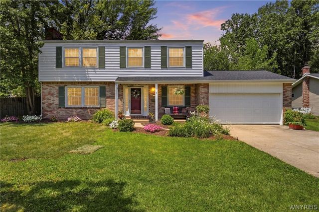 6 Chestnut Hill Lane, Amherst, NY 14221