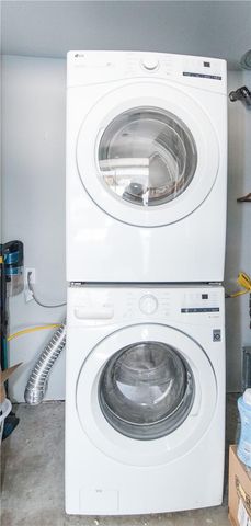 4908 Rowena Ave A, Austin, TX 78751