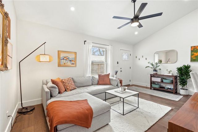 4908 Rowena Ave A, Austin, TX 78751