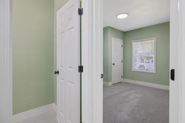 1247 N Ferger Avenue, Fresno, CA 93728