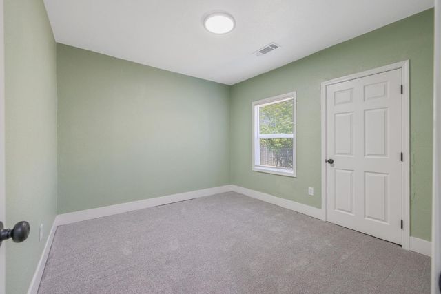 1247 N Ferger Avenue, Fresno, CA 93728