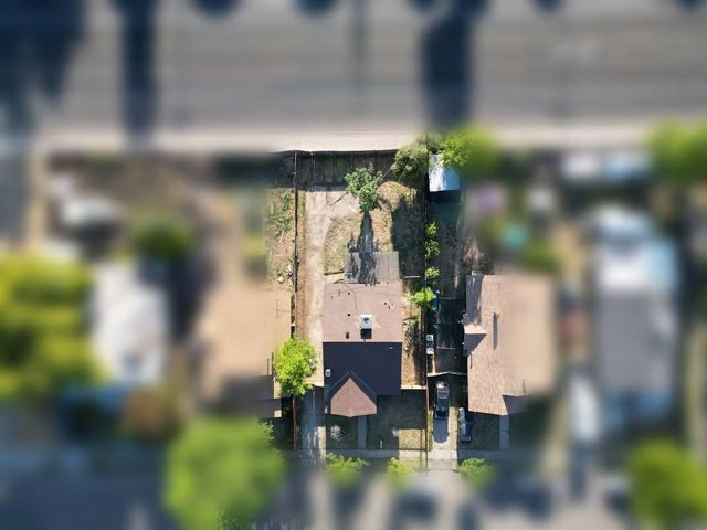 1247 N Ferger Avenue, Fresno, CA 93728