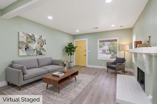 1247 N Ferger Avenue, Fresno, CA 93728