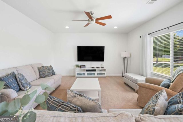 1560 Avalon Creek Road, Sugar Hill, GA 30518