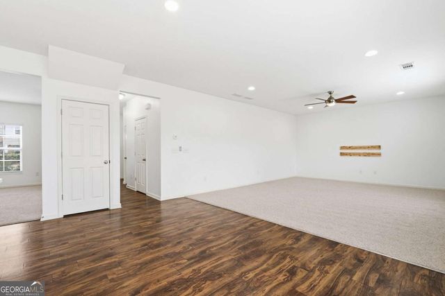 1560 Avalon Creek Road, Sugar Hill, GA 30518