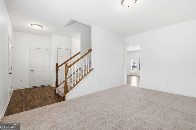 1560 Avalon Creek Road, Sugar Hill, GA 30518