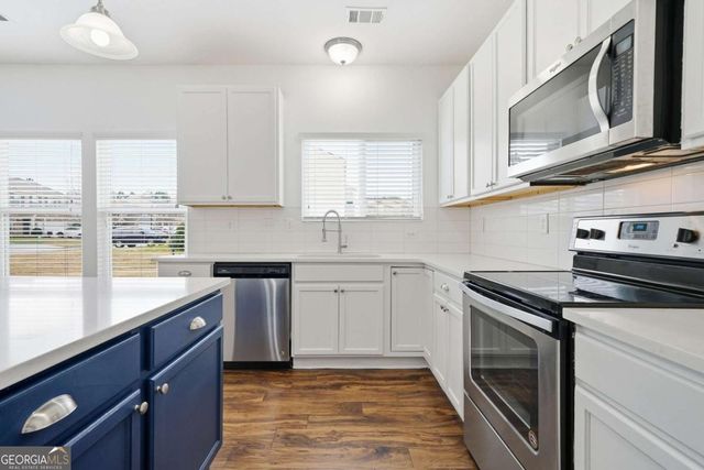 1560 Avalon Creek Road, Sugar Hill, GA 30518