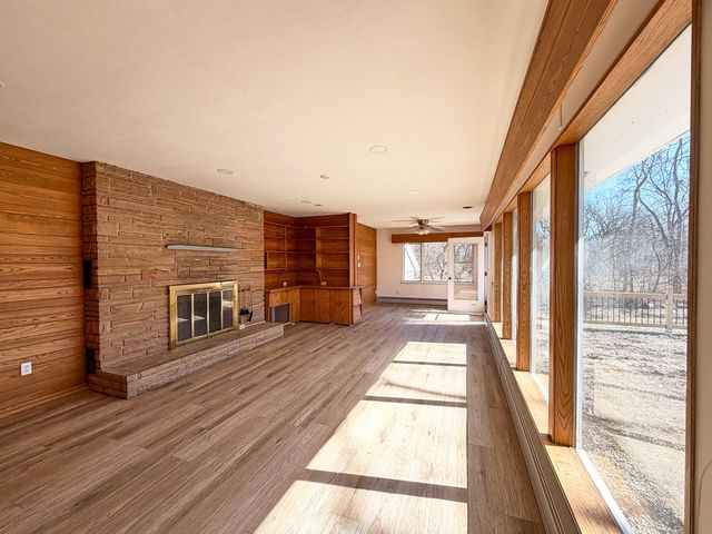 25W621 Indian Hill Woods Drive, Naperville, IL 60563
