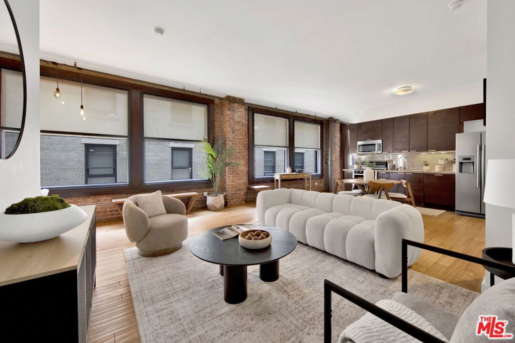 Image 10 of property listing at 460 S Spring Street 1110, Los Angeles, CA 90013